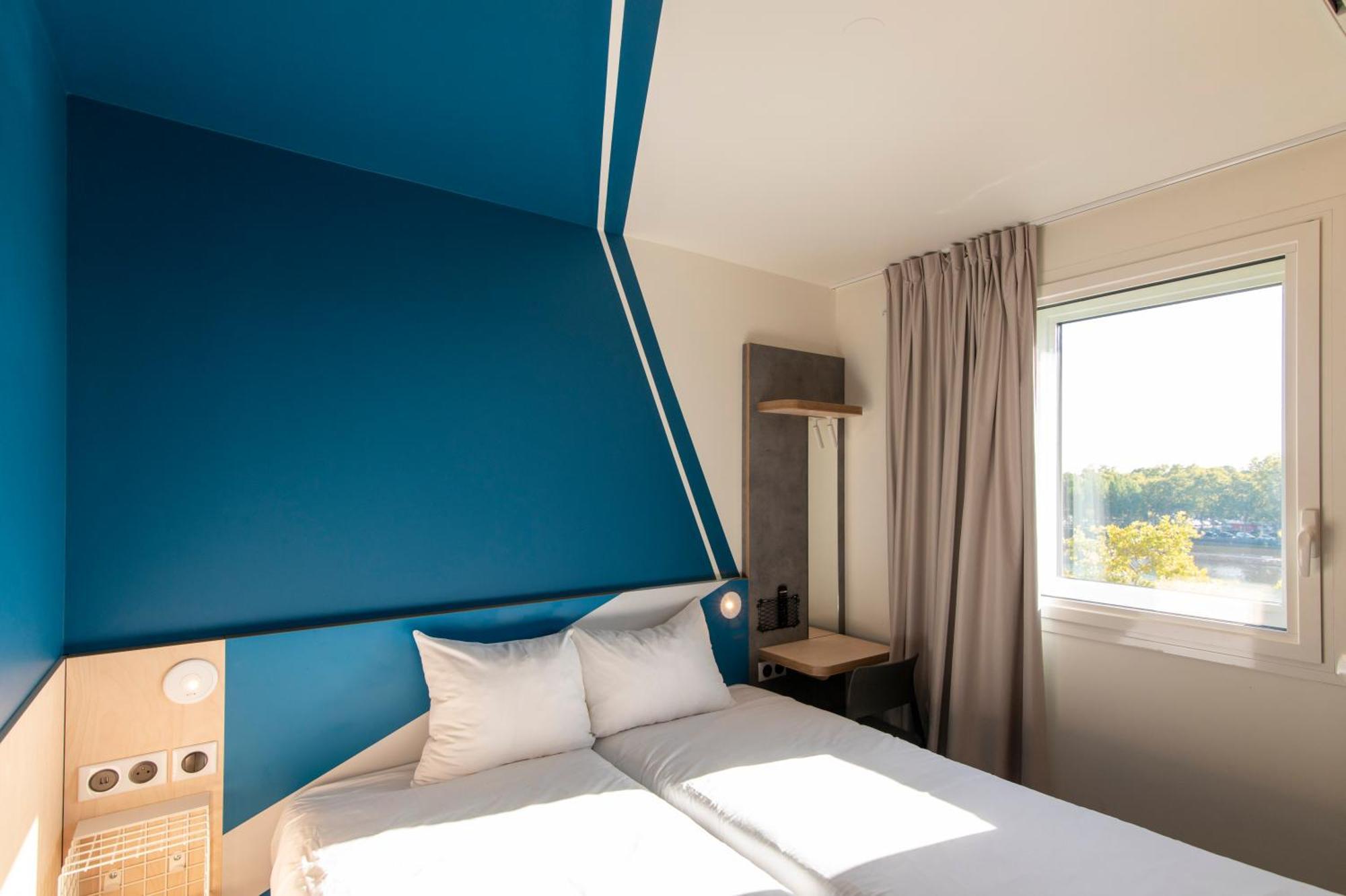 Ibis Budget Lyon Centre Confluence Buitenkant foto
