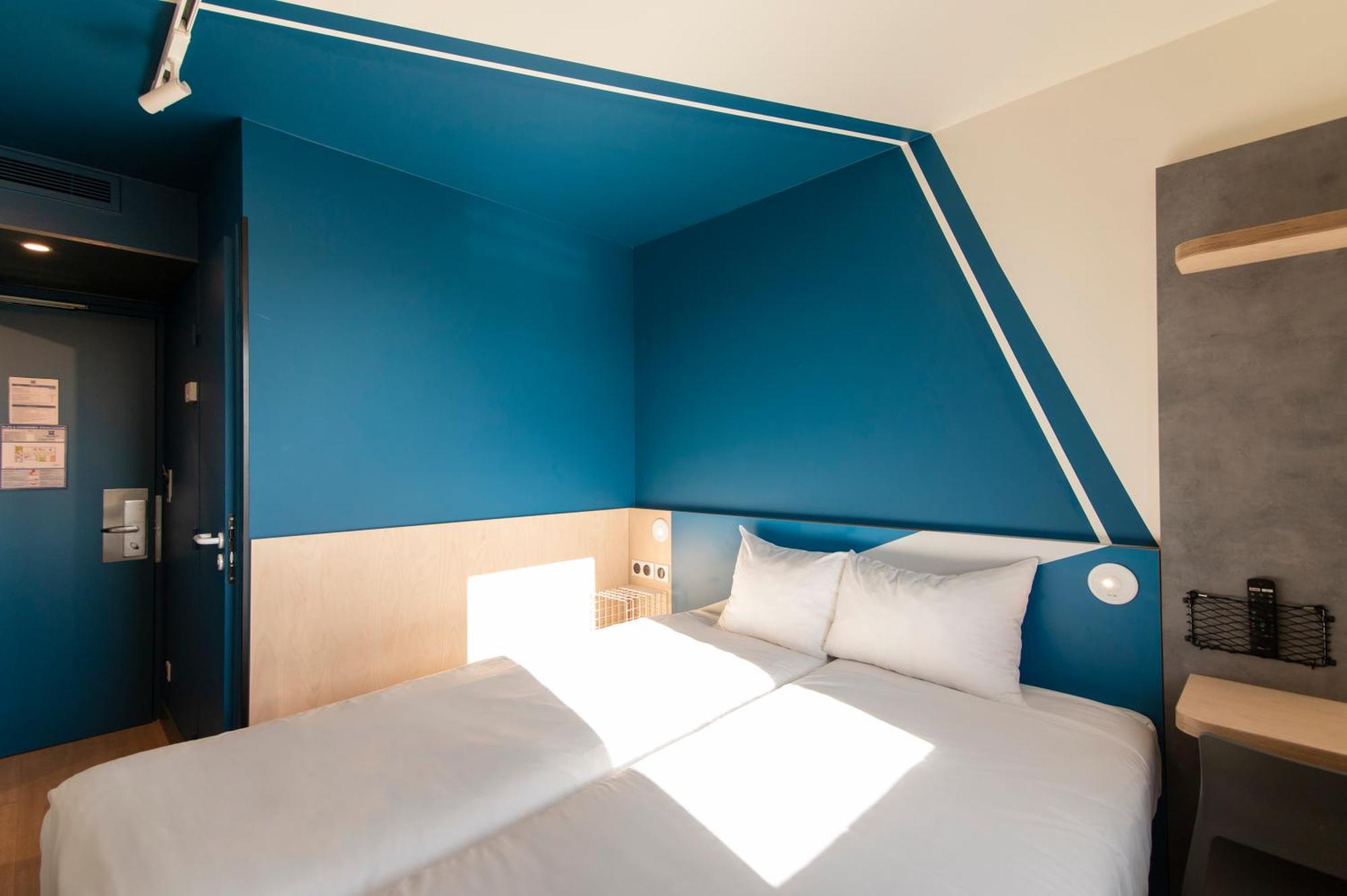 Ibis Budget Lyon Centre Confluence Buitenkant foto